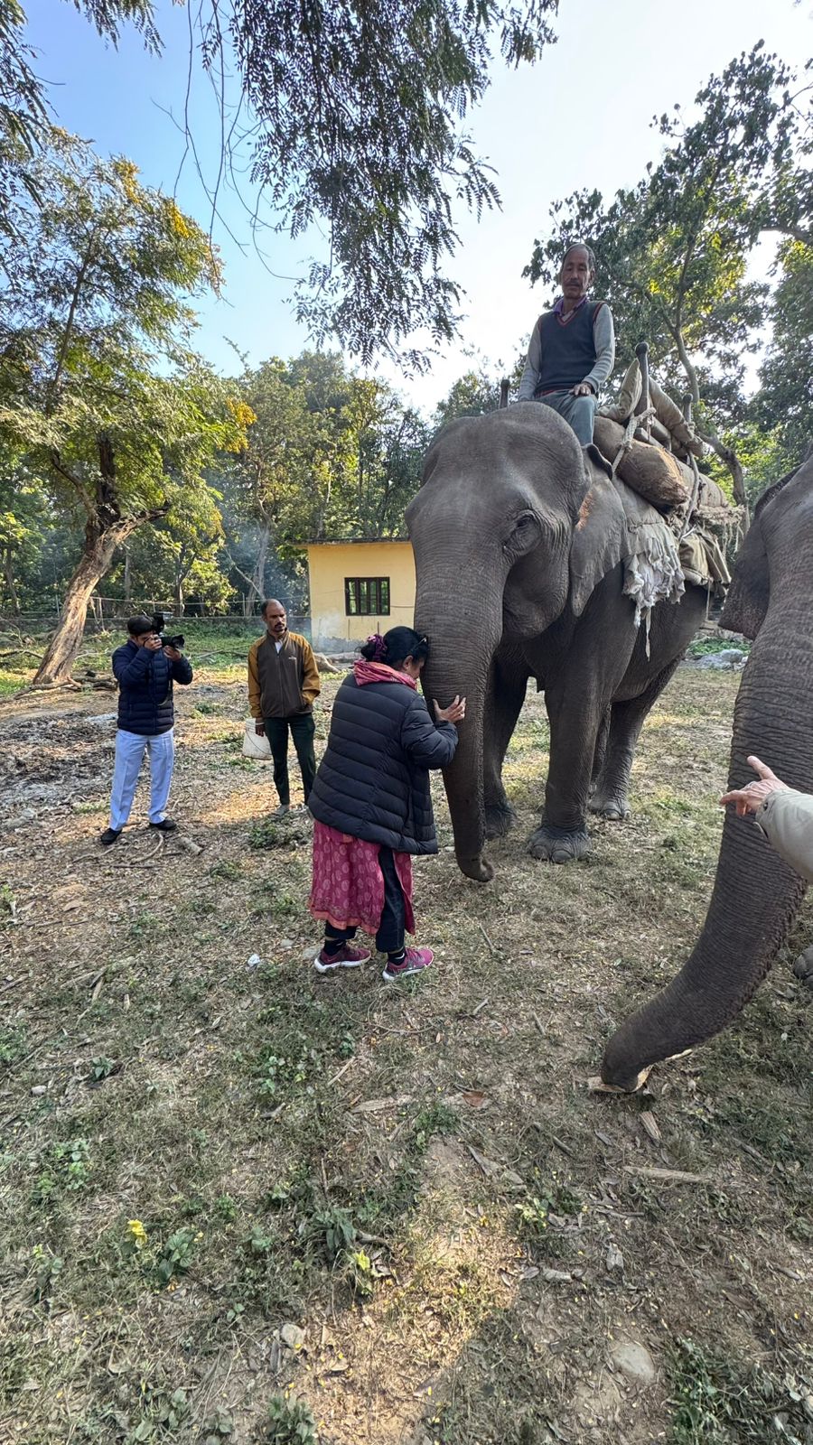 जिम कॉर्बेट नेशनल पार्क में विधानसभा अध्यक्ष ऋतु खंडूडी भूषण।