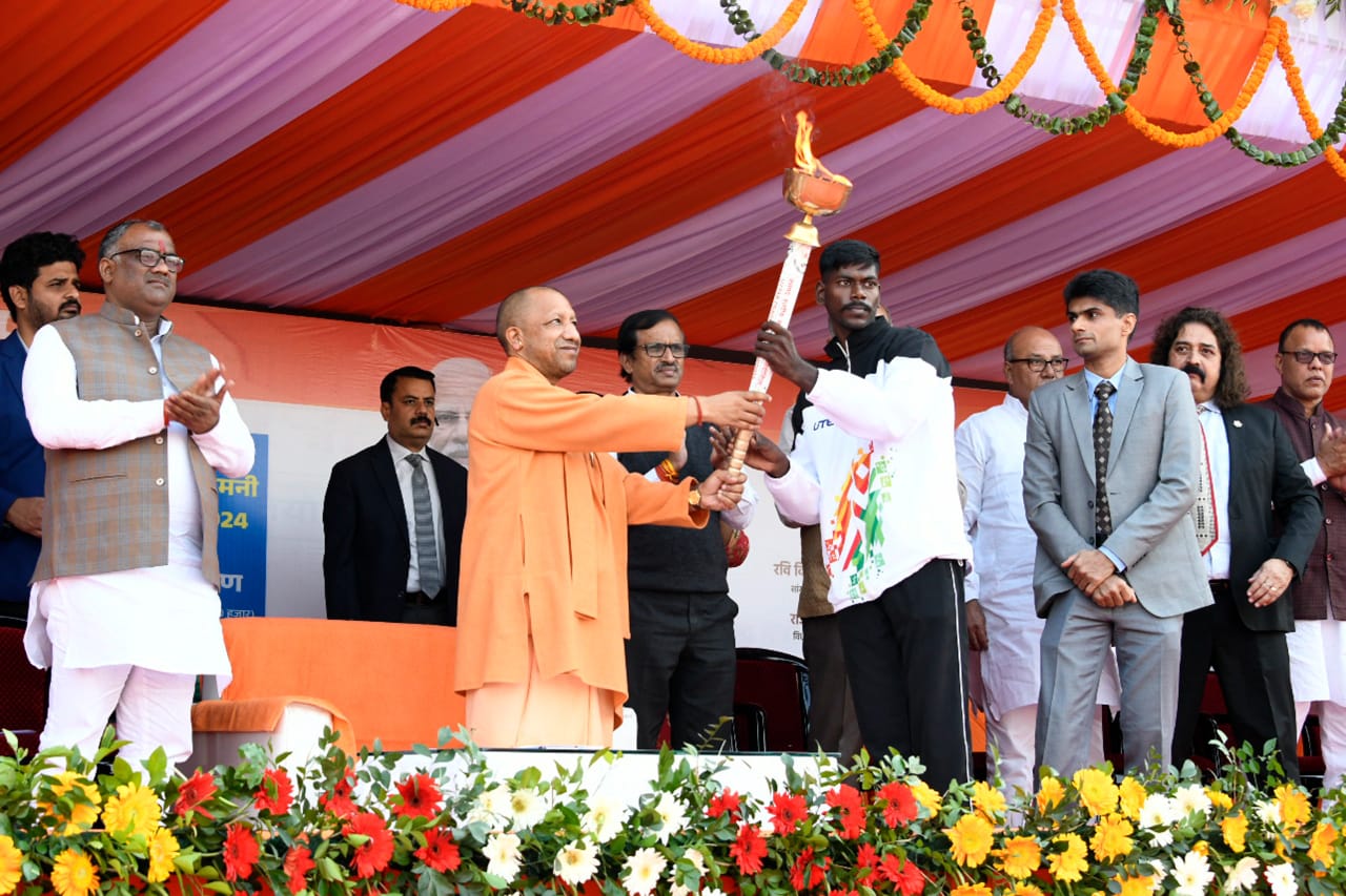 *खेल से सबको खेलने, फलने और आगे बढ़ने की मिलती है प्रेरणा : मुख्यमंत्री* *खेल से सबको खेलने, फलने और आगे बढ़ने की मिलती है प्रेरणा : मुख्यमंत्री*