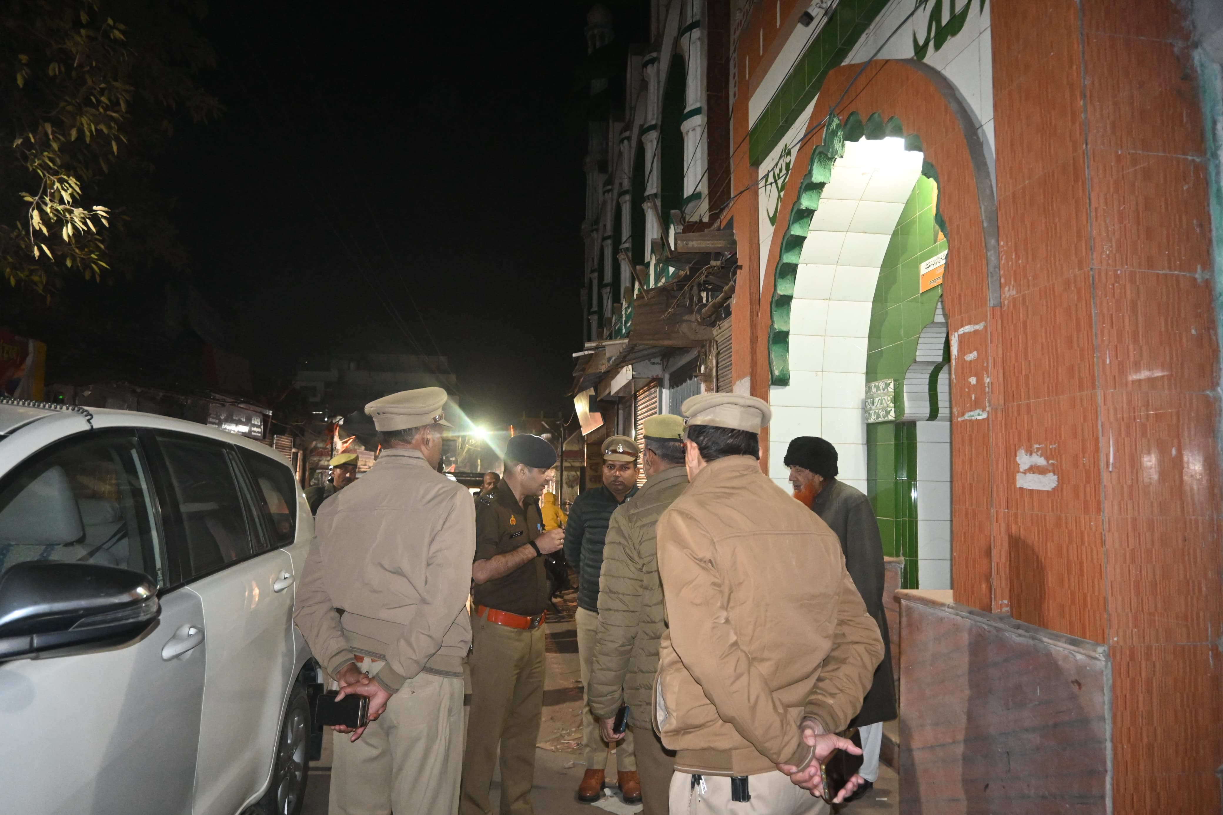 धार्मिक स्थलों पर लगे लाउडस्पीकर शासन की गाइडलाइन के अनुसार ही बजेंगे :पुलिस अधीक्षक धार्मिक स्थलों पर लगे लाउडस्पीकर शासन की गाइडलाइन के अनुसार ही बजेंगे :पुलिस अधीक्षक