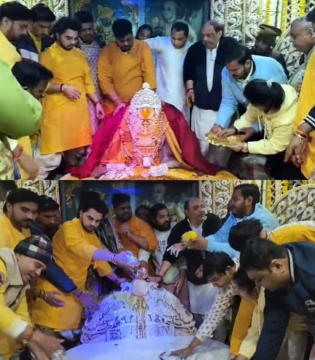 निधिवन में बांके बिहारीजी महाराज का श्रृंगार करते हुए सेवायत गोस्वामी निधिवन में बांके बिहारीजी महाराज का श्रृंगार करते हुए सेवायत गोस्वामी