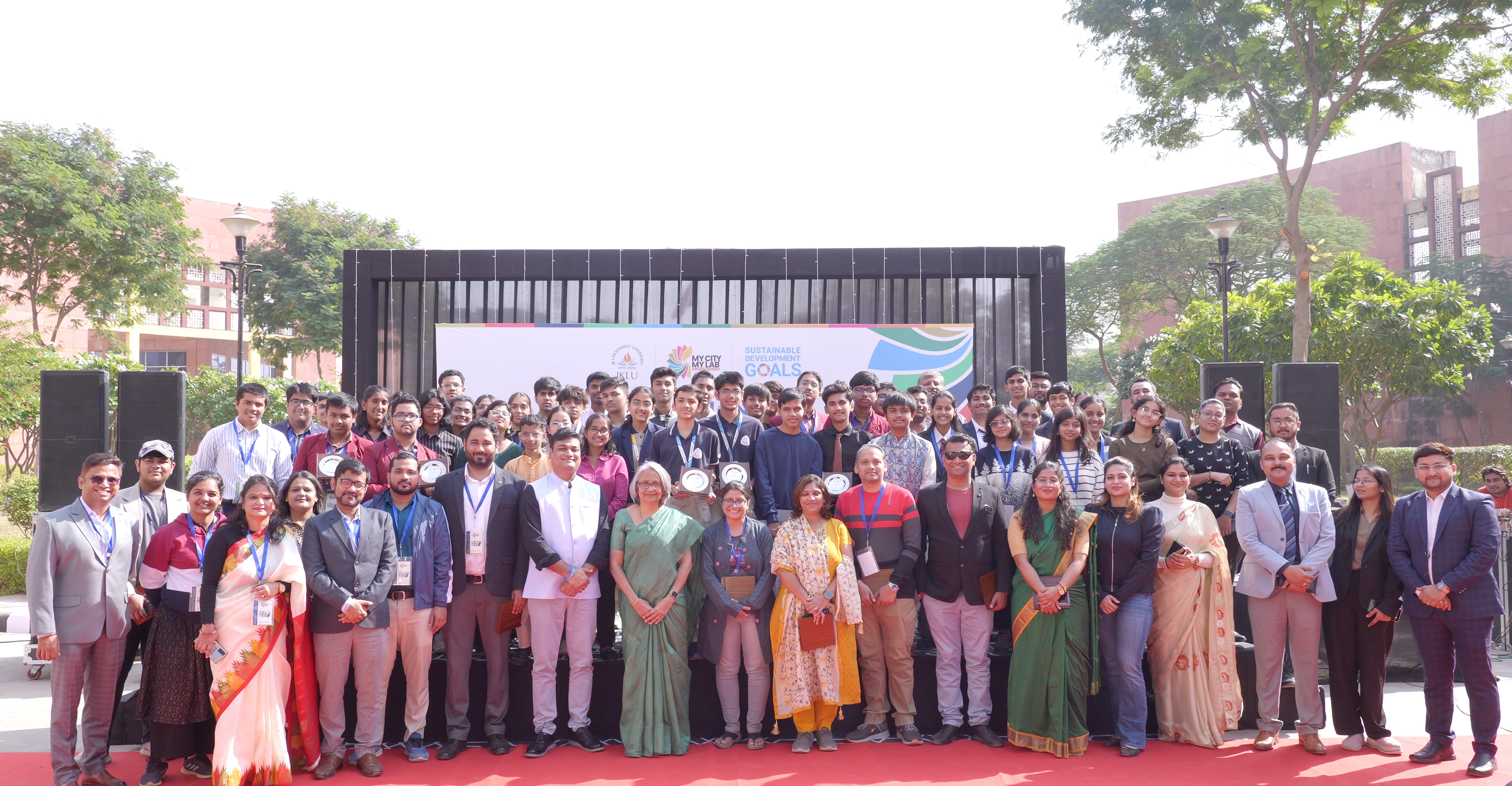 मेरा शहर-मेरी प्रयोगशाला आइडियाथॉन मे दिखा टैलेंट मेरा शहर-मेरी प्रयोगशाला आइडियाथॉन मे दिखा टैलेंट