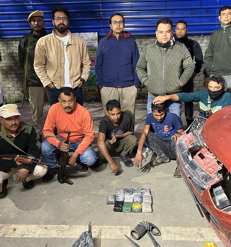 असमः अमीनगांव में भारी मात्रा में हेरोइन के साथ तस्कर गिरफ्तार असमः अमीनगांव में भारी मात्रा में हेरोइन के साथ तस्कर गिरफ्तार