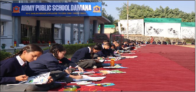 आर्मी पब्लिक स्कूल दमाना ने देशभक्ति के जोश के साथ विजय दिवस मनाया