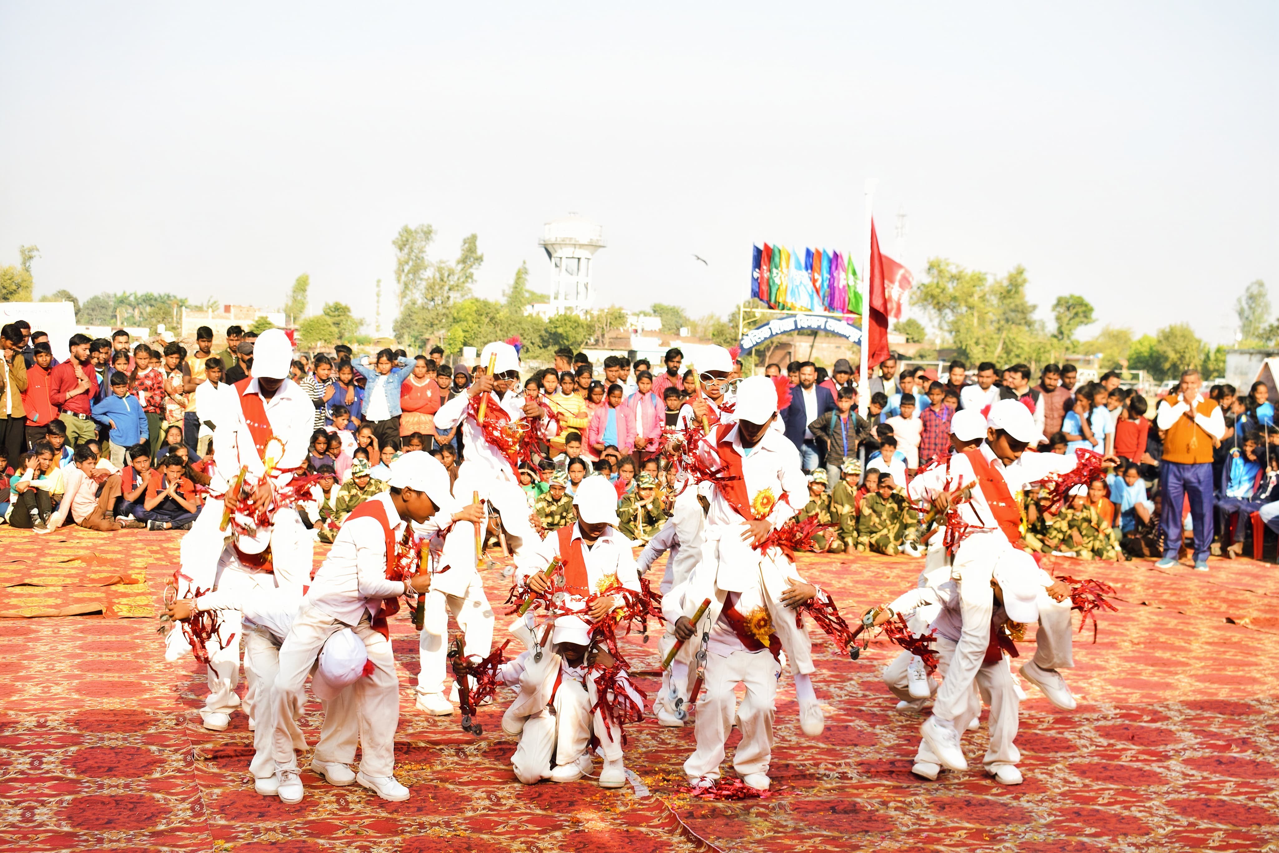 सांस्कृतिक कार्यक्रम प्रस्तुत करते नौनिहाल सांस्कृतिक कार्यक्रम प्रस्तुत करते नौनिहाल
