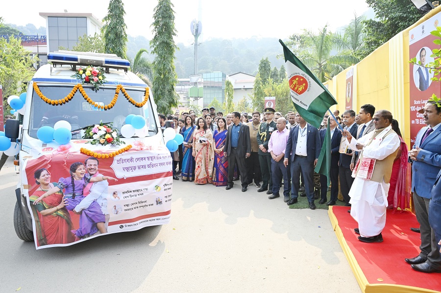 राज्यपाल लक्ष्मण प्रसाद आचार्य शनिवार को 100 दिवसीय टीबी उन्मूलन अभियान की शुरुआत करते हुए।