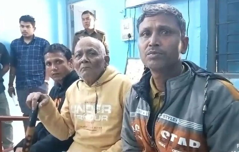 त्रिपुरा में हिरासत में लिए गए बांग्लादेशी परिवार की तस्वीर। त्रिपुरा में हिरासत में लिए गए बांग्लादेशी परिवार की तस्वीर।