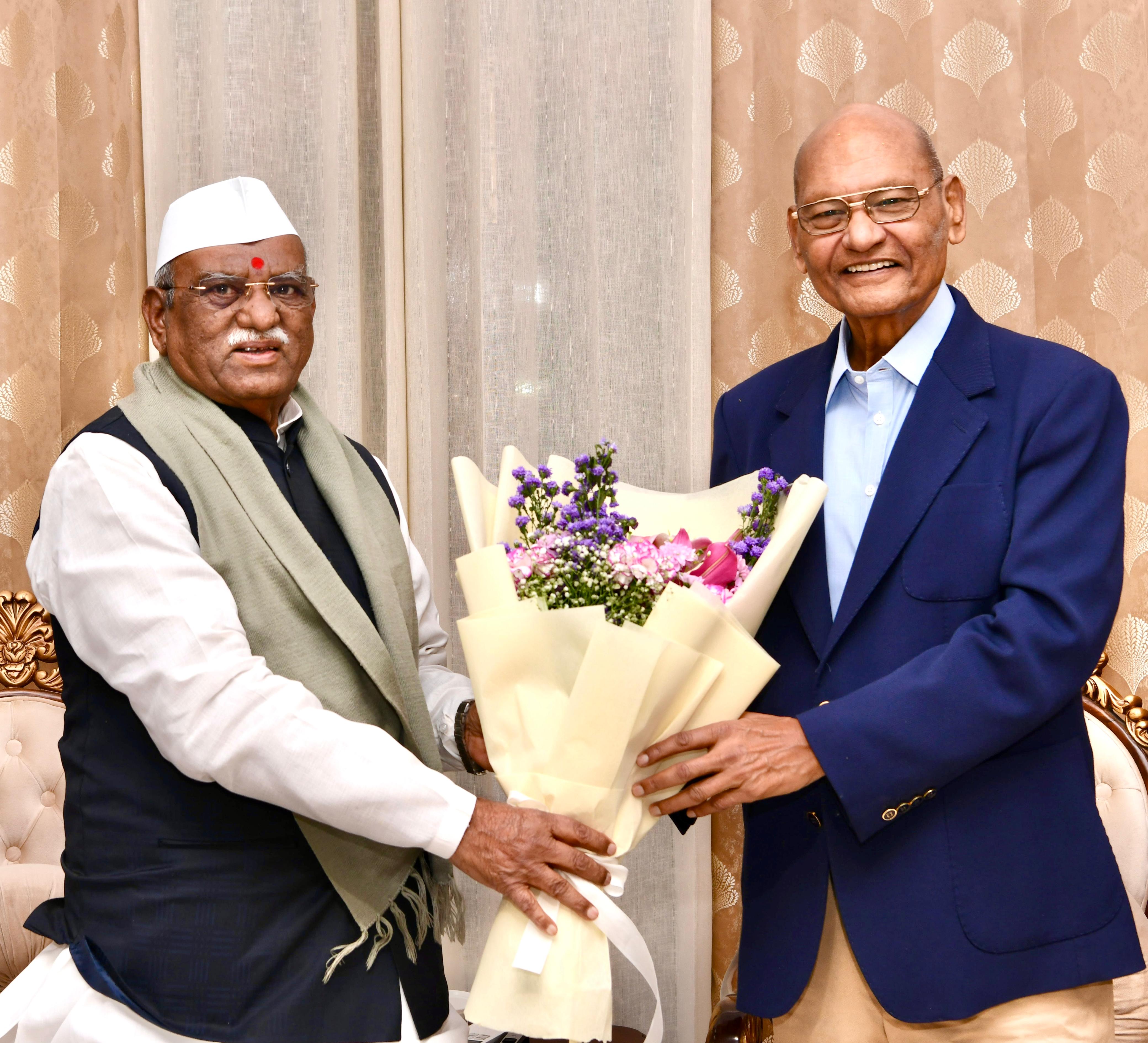 वेदांता समूह के अध्यक्ष की राज्यपाल से मुलाकात वेदांता समूह के अध्यक्ष की राज्यपाल से मुलाकात