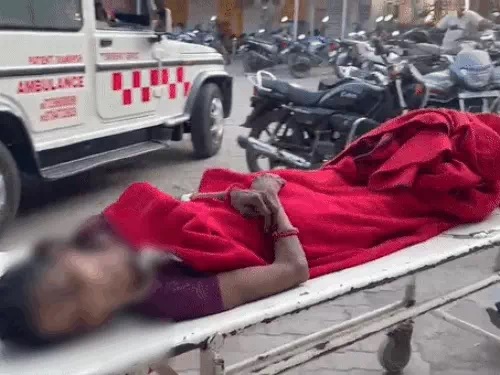 महिला दरिया को बांसवाड़ा में ही मृत घोषित कर दिया गया। महिला दरिया को बांसवाड़ा में ही मृत घोषित कर दिया गया।