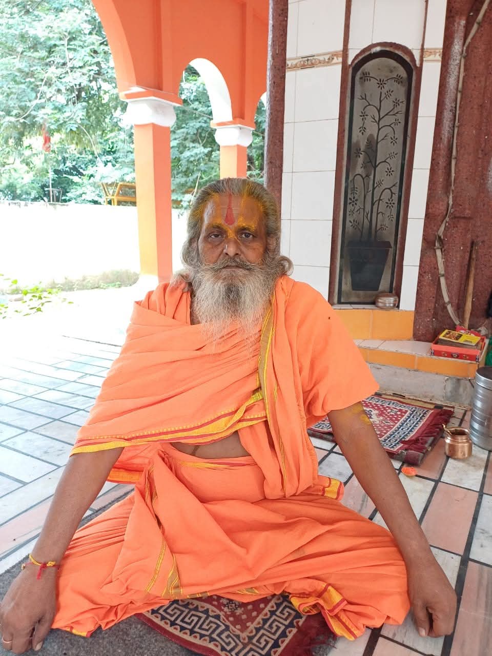बजरंग आश्रम के महंत बजरंग दास हुए ब्रह्मलीन बजरंग आश्रम के महंत बजरंग दास हुए ब्रह्मलीन