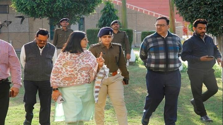 प्रस्तावित कार्यक्रम की तैयारियों का जायजा प्रस्तावित कार्यक्रम की तैयारियों का जायजा
