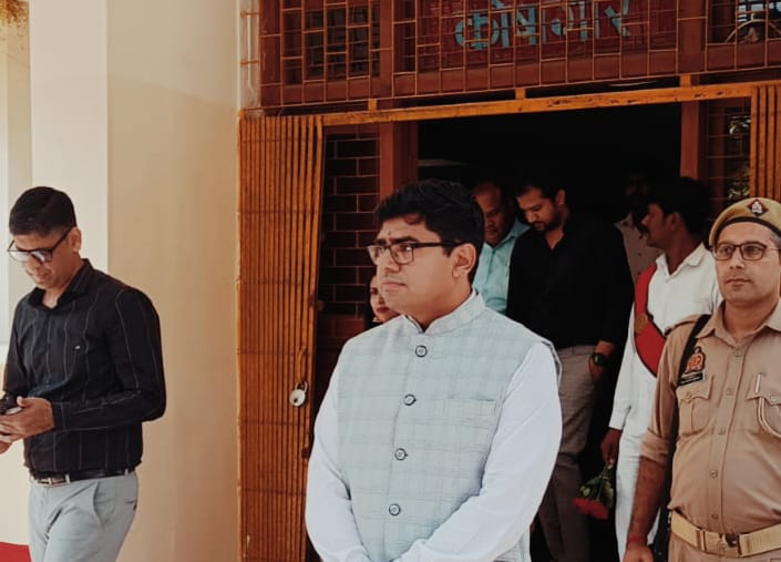 हमीरपुर को सीएम डैशबोर्ड में मिली अब तक की सर्वश्रेष्ठ तीसरी रैंक हमीरपुर को सीएम डैशबोर्ड में मिली अब तक की सर्वश्रेष्ठ तीसरी रैंक