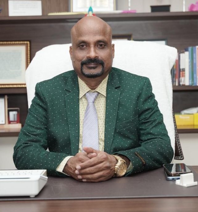 निफ्ट के निदेशक प्रो.जीएचएस प्रसाद निफ्ट के निदेशक प्रो.जीएचएस प्रसाद