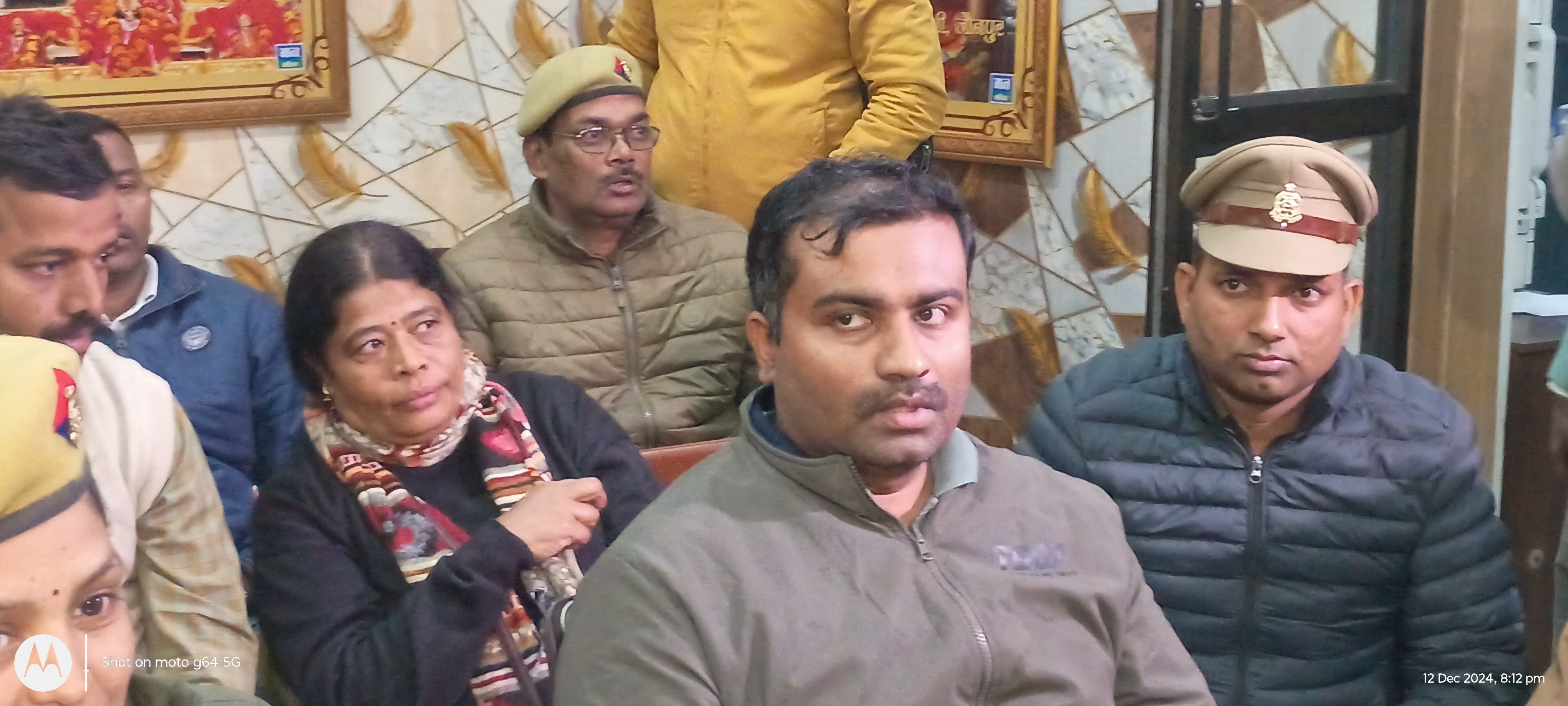 बैंगलोर में हुए इंजीनियर अतुल सुभाष सुसाइड केस मामले बंगलौर पुलिस पहुंची जौनपुर बैंगलोर में हुए इंजीनियर अतुल सुभाष सुसाइड केस मामले बंगलौर पुलिस पहुंची जौनपुर