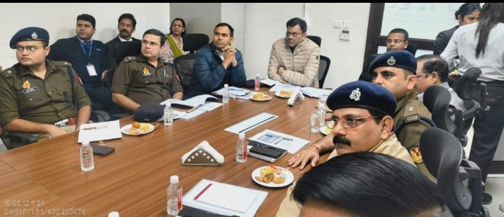 महर्षि वाल्मीकि हवाई अड्डे पर एरोड्रम समिति की पहली बैठक संपन्न, सुरक्षा तैयारियों पर हुई चर्चा महर्षि वाल्मीकि हवाई अड्डे पर एरोड्रम समिति की पहली बैठक संपन्न, सुरक्षा तैयारियों पर हुई चर्चा
