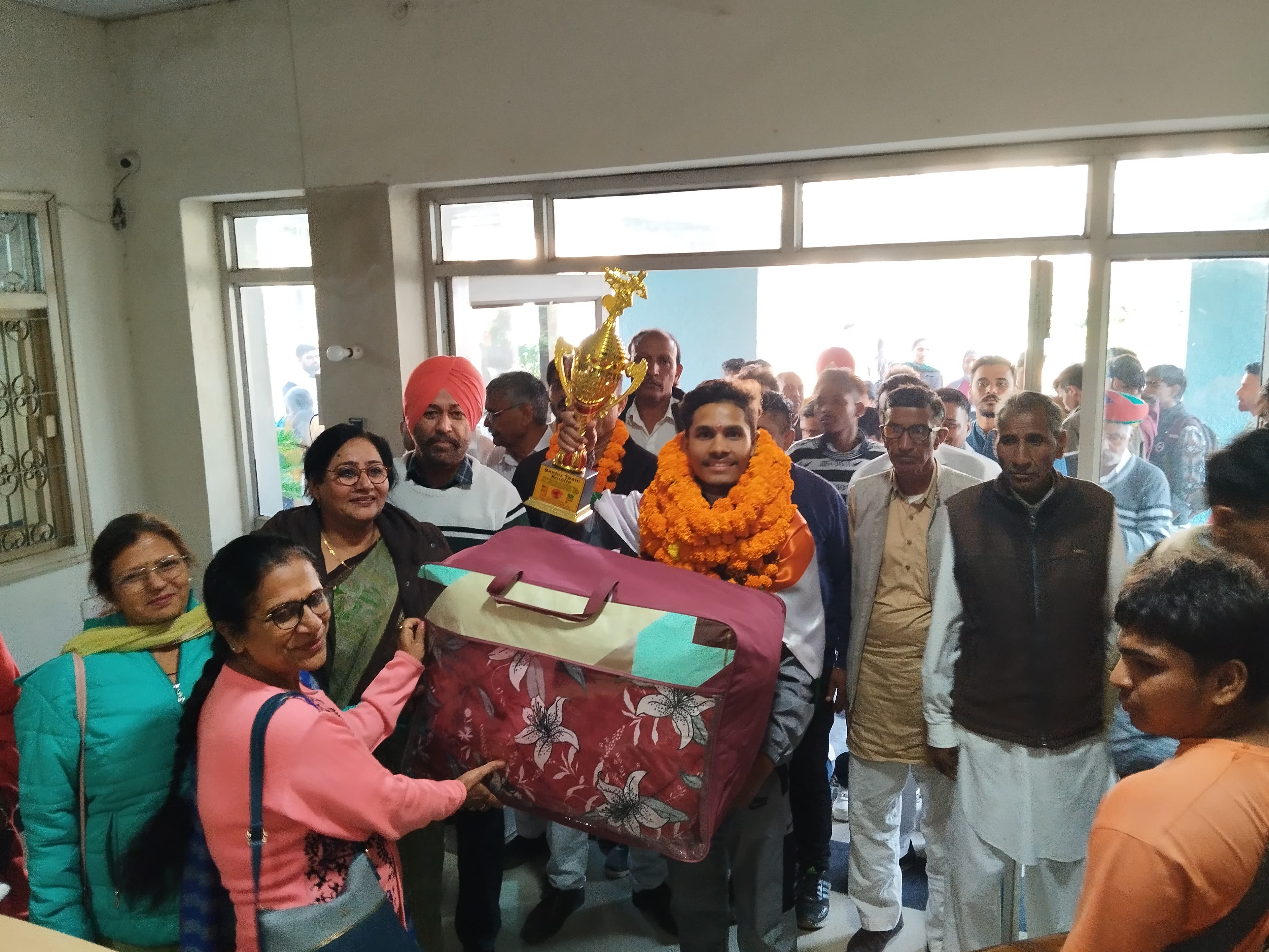 अन्तरराष्ट्रीय कराटे चैम्पियनशिप में स्वर्ण पदक विजेता अन्तरराष्ट्रीय कराटे चैम्पियनशिप में स्वर्ण पदक विजेता