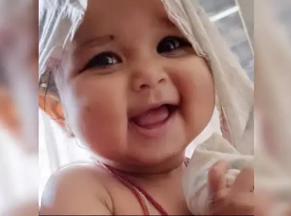 घर के बाहर खेल रही मासूम को ट्रैक्टर ने रौंदा, मौत घर के बाहर खेल रही मासूम को ट्रैक्टर ने रौंदा, मौत