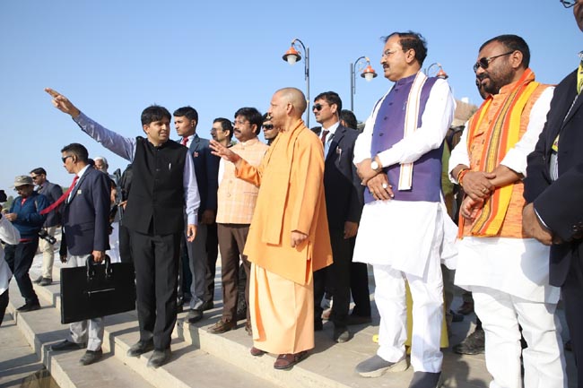 मुख्यमंत्री योगी मुख्यमंत्री योगी