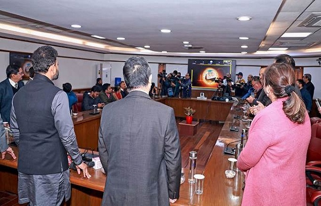 कार्यक्रम को संबोधित करते हुए नागर विमानन मंत्री के राममोहन नायडू कार्यक्रम को संबोधित करते हुए नागर विमानन मंत्री के राममोहन नायडू