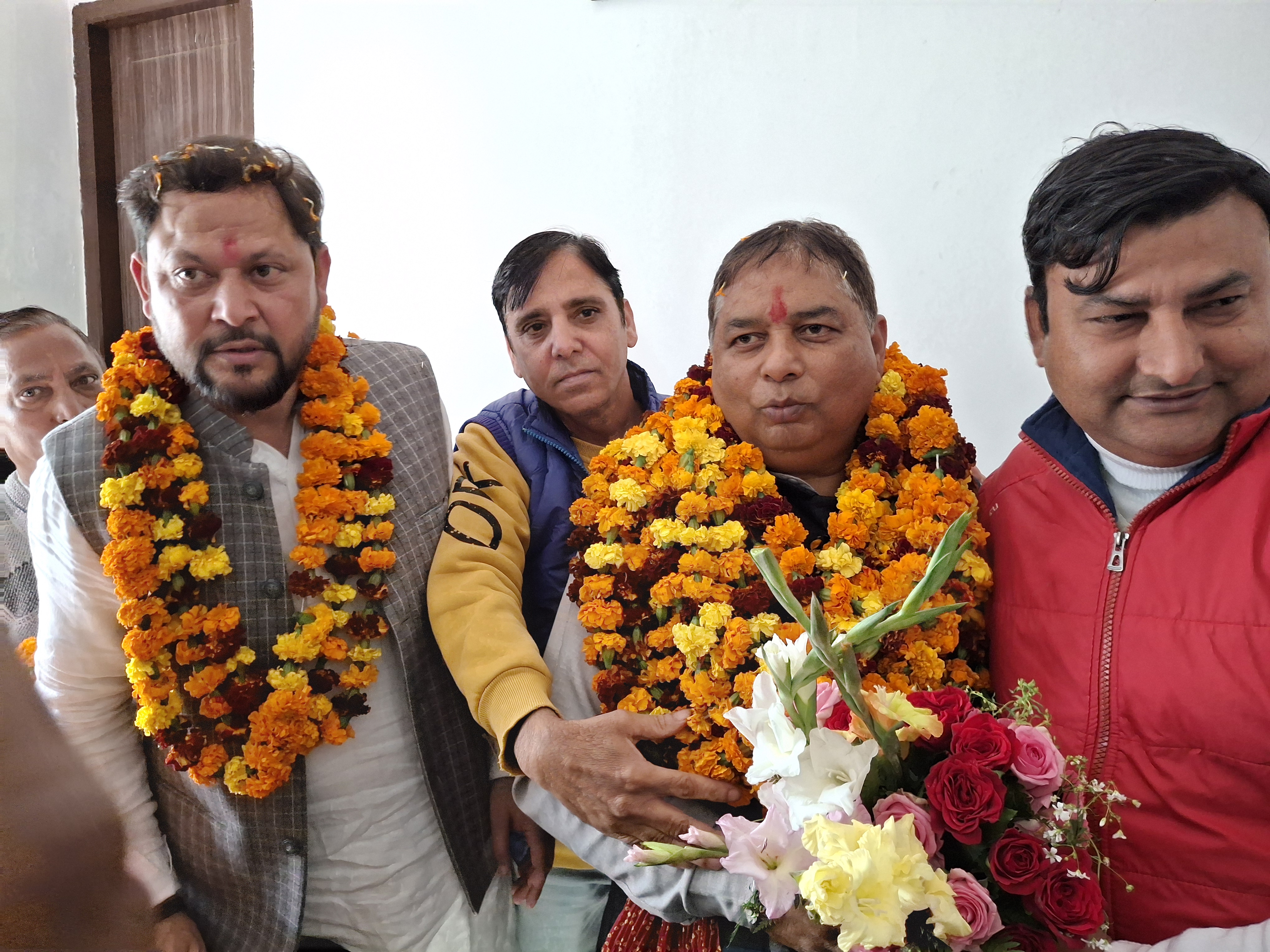 Strong welcome for State President Sat Sharma on reaching Kathua Strong welcome for State President Sat Sharma on reaching Kathua