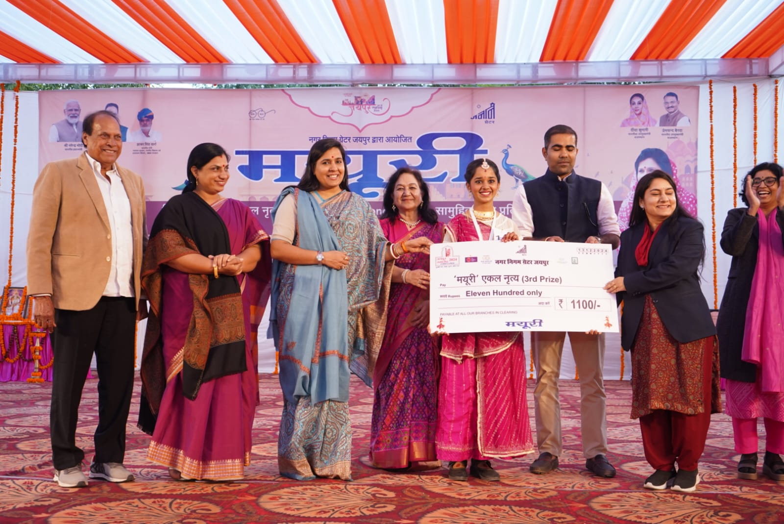 जयपुर समारोह: खम्मा घणी, भवई, चरी नृत्यों ने दर्शकों का मोहा मन, तालियों से गूंजा मसाला चौक