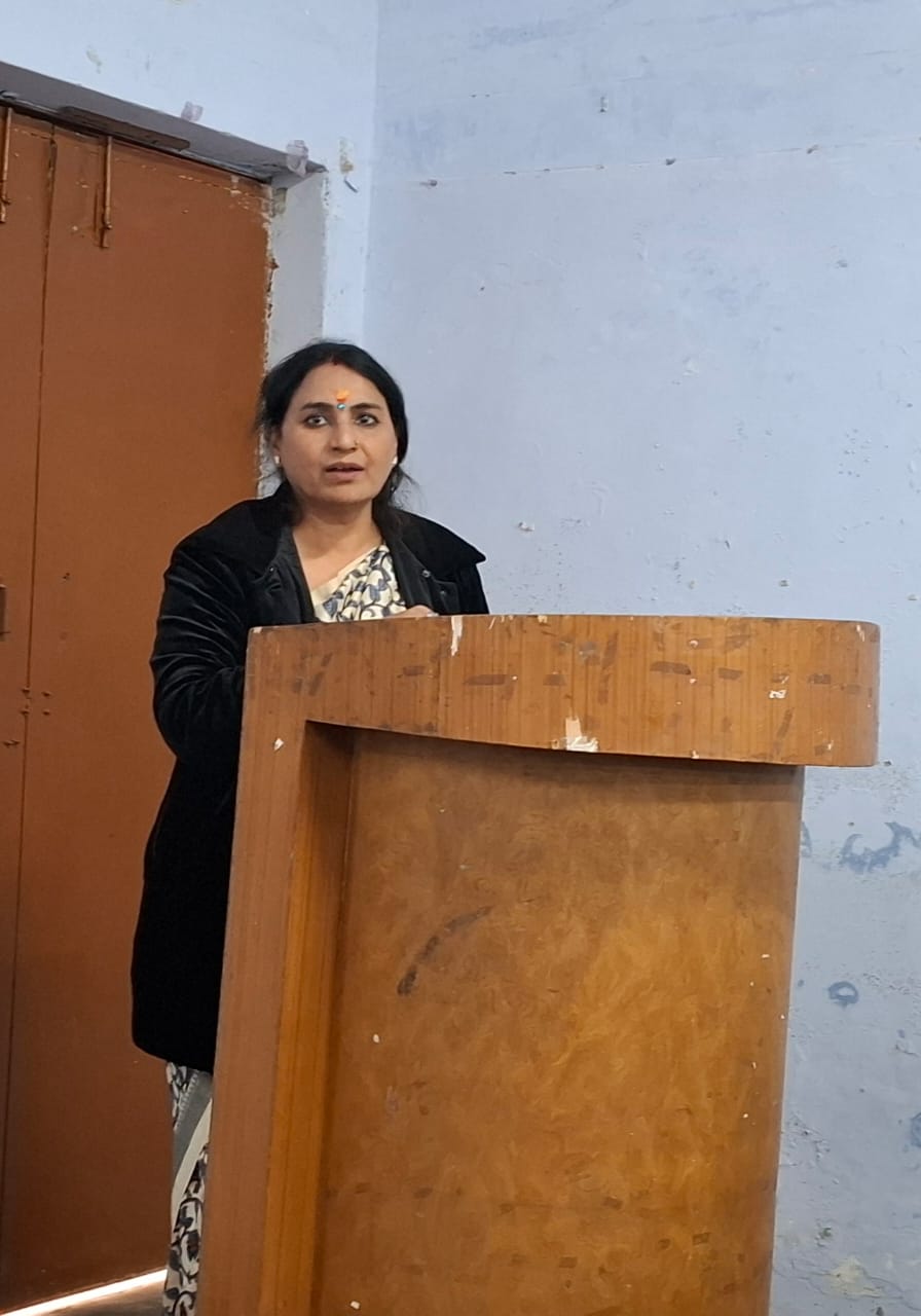 *सरकार की प्राथमिकता में हो किसान : प्रो. अलका पाण्डेय* *सरकार की प्राथमिकता में हो किसान : प्रो. अलका पाण्डेय*