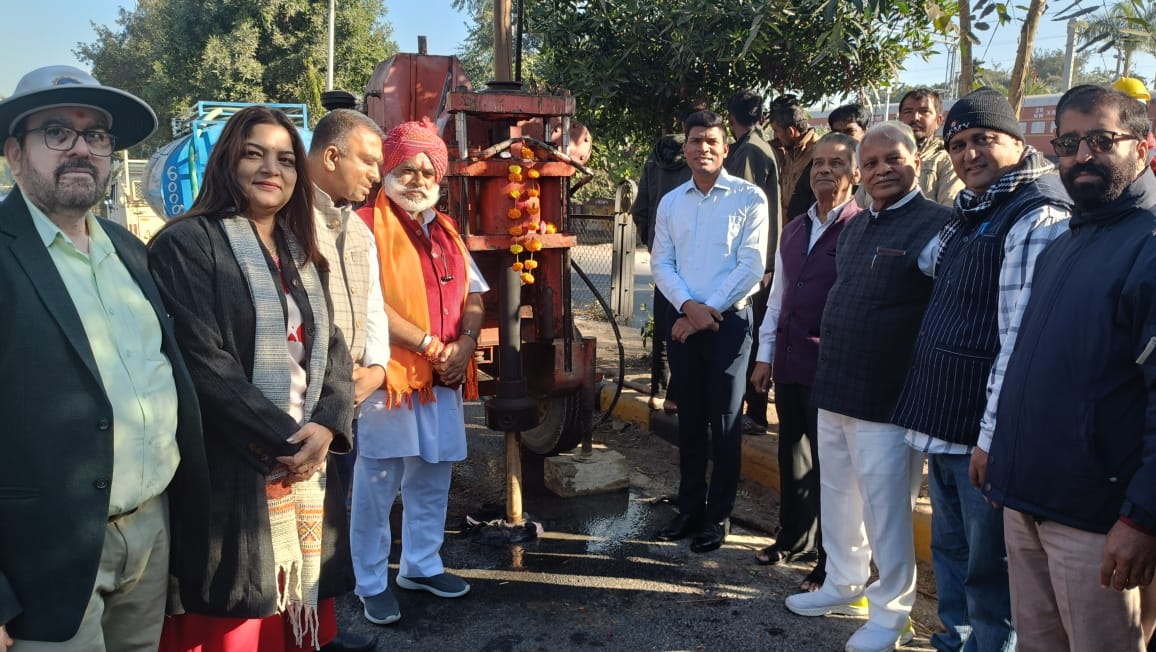 एलिवेटेड रोड का निर्माण कार्य शुरू, विधायकों ने किया भूमि पूजन एलिवेटेड रोड का निर्माण कार्य शुरू, विधायकों ने किया भूमि पूजन