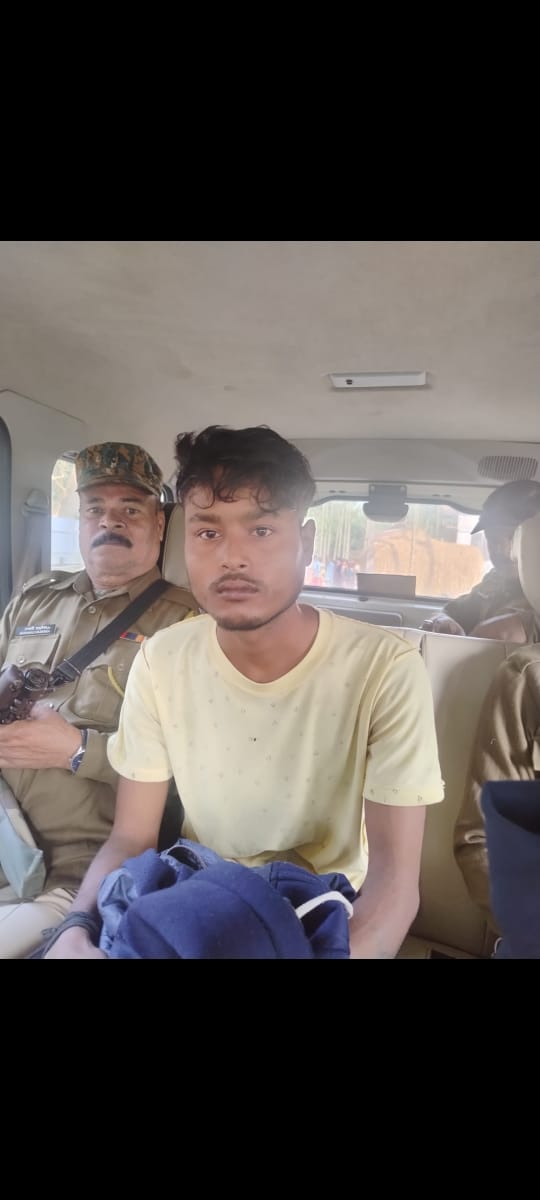 सामूहिक बलत्कार के आरोप मे शामिल सभी आठ आरोपित गिरफ्तार सामूहिक बलत्कार के आरोप मे शामिल सभी आठ आरोपित गिरफ्तार