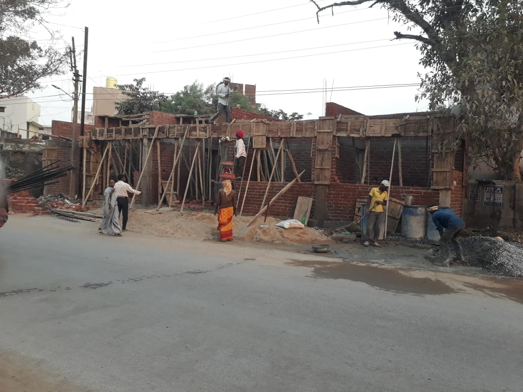 गोकुलपुर वार्ड में हो रहा निर्माण कार्य। गोकुलपुर वार्ड में हो रहा निर्माण कार्य।