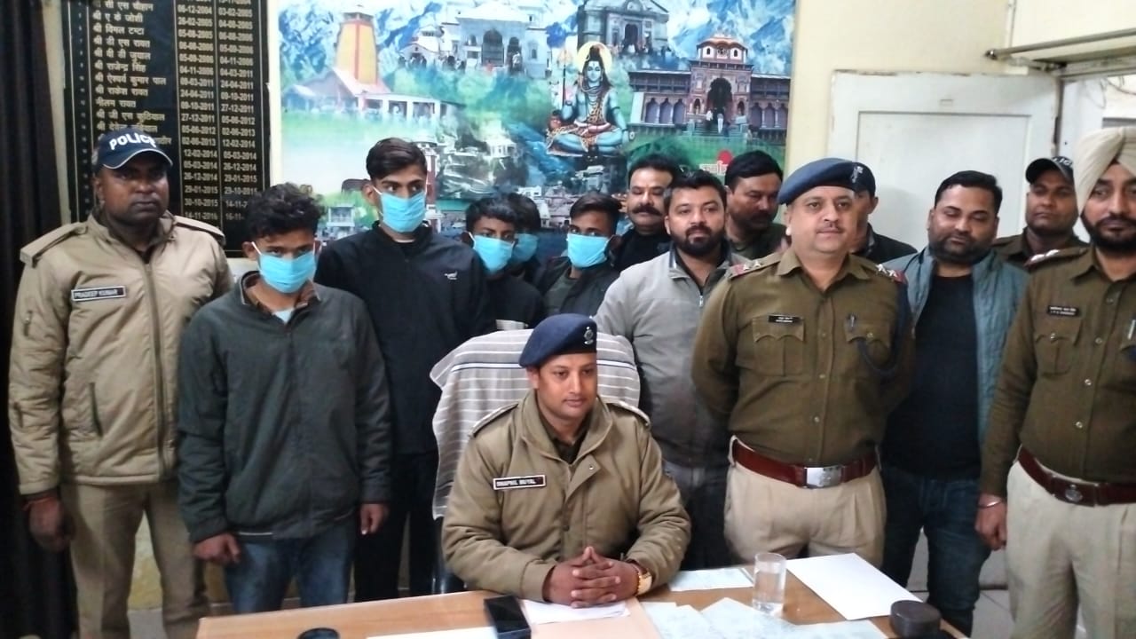 आरोपित ट्रेन लुटेरे आरोपित ट्रेन लुटेरे