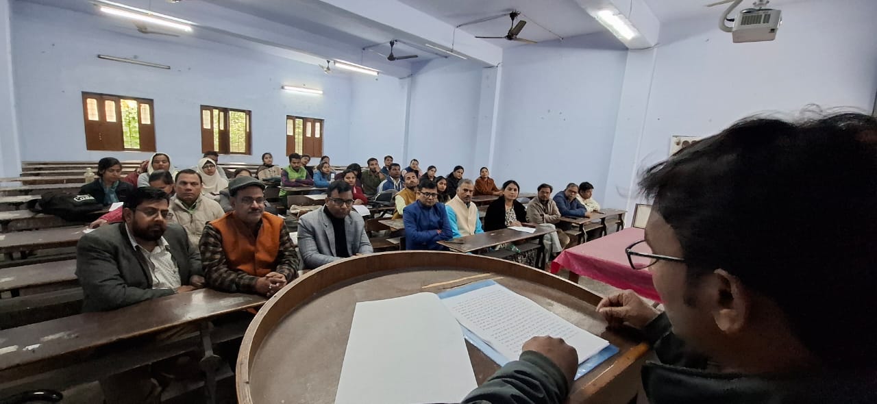 *सरकार की प्राथमिकता में हो किसान : प्रो. अलका पाण्डेय* *सरकार की प्राथमिकता में हो किसान : प्रो. अलका पाण्डेय*