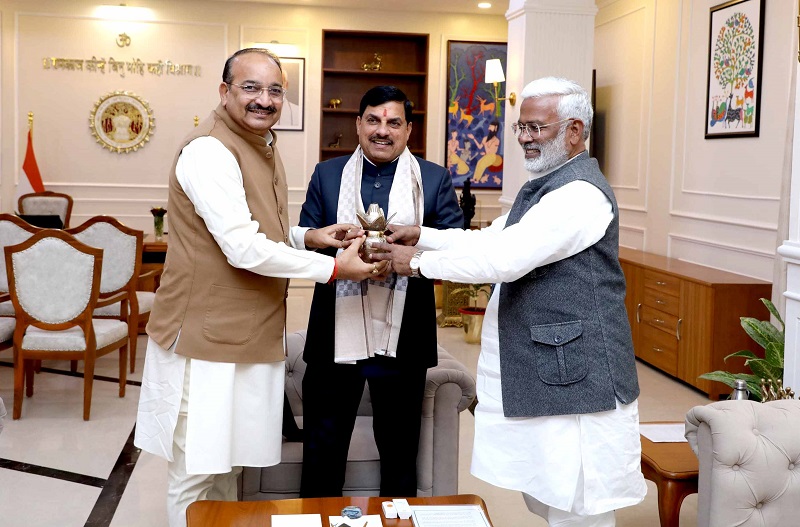 मुख्यमंत्री डॉ. यादव को प्रयागराज महाकुंभ-2025 के लिए किया आमंत्रित मुख्यमंत्री डॉ. यादव को प्रयागराज महाकुंभ-2025 के लिए किया आमंत्रित