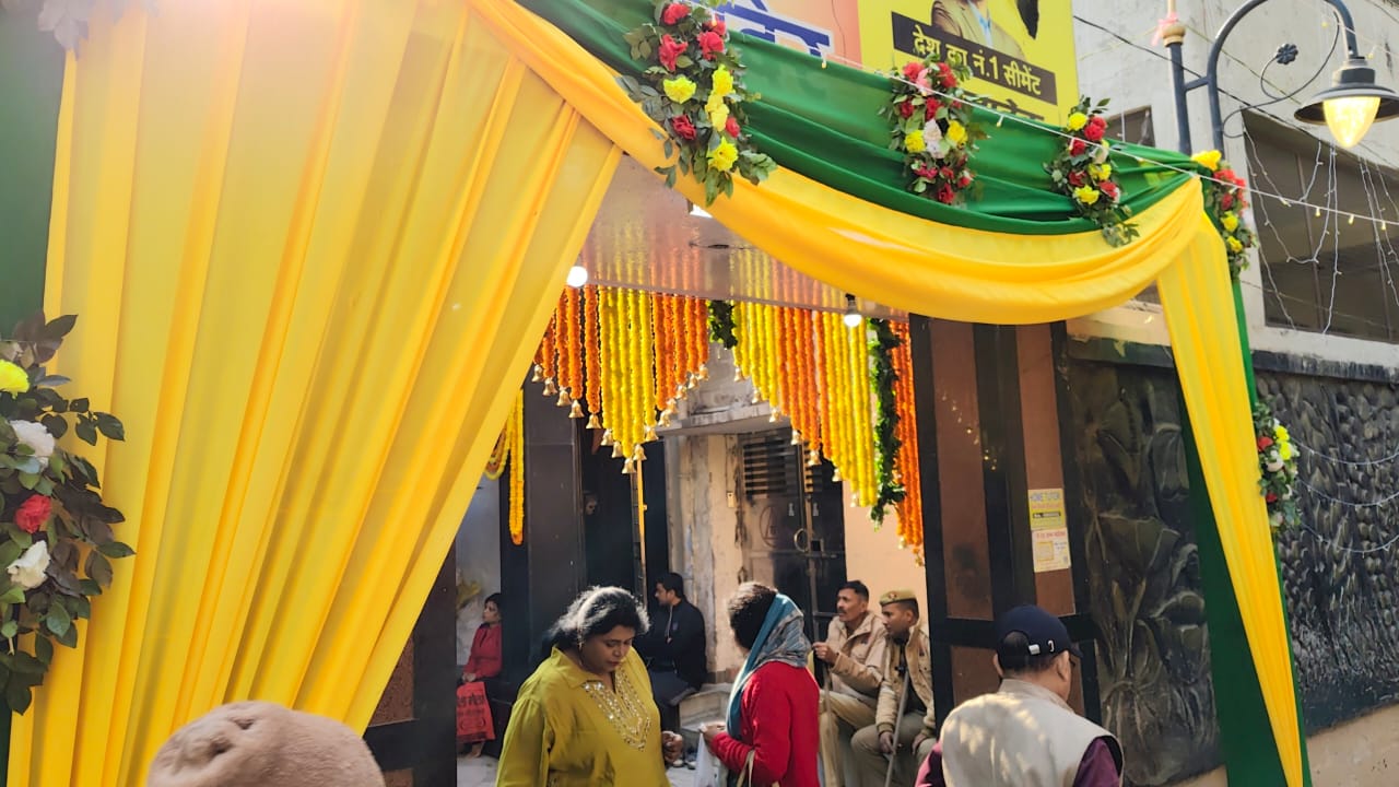 बाबा बटुक भैरव का सात्विक श्रृंगार:फोटो बच्चा गुप्ता बाबा बटुक भैरव का सात्विक श्रृंगार:फोटो बच्चा गुप्ता