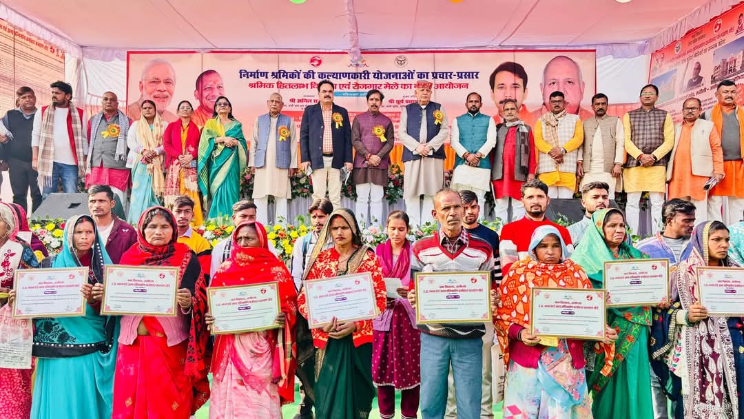 मेले में उमड़े युवक, रोजगार पा खिले चेहरे मेले में उमड़े युवक, रोजगार पा खिले चेहरे