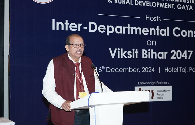 बिपार्ड के महानिदेशक केके पाठक संबोधित करते हुए बिपार्ड के महानिदेशक केके पाठक संबोधित करते हुए