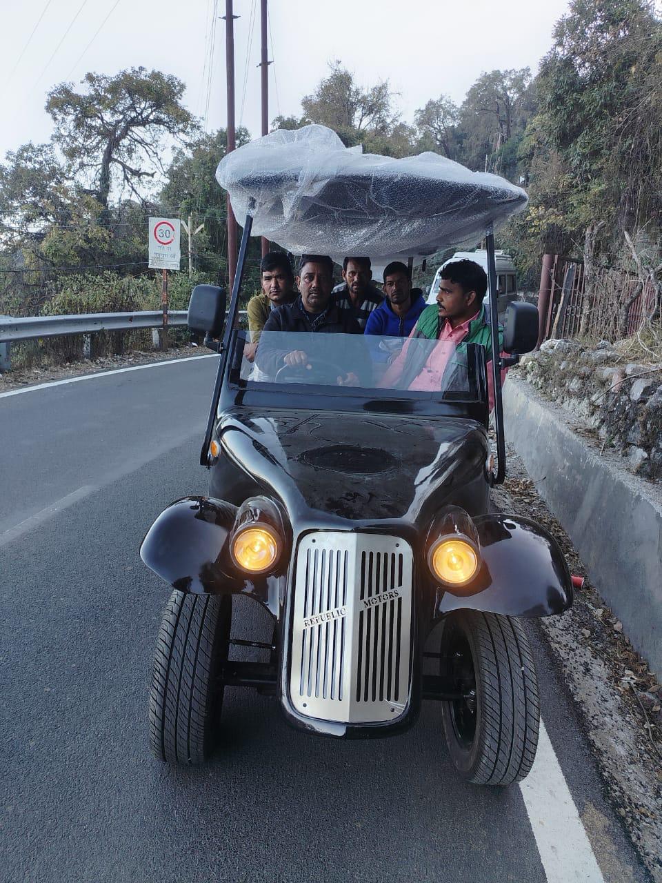 गोल्फ कार्ट। गोल्फ कार्ट।