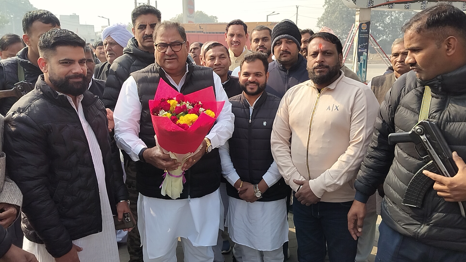दिल्ली से खनोरी बॉर्डर जाते वक्त बहादुरगढ़ में किया गया अभय चौटाला का स्वागत दिल्ली से खनोरी बॉर्डर जाते वक्त बहादुरगढ़ में किया गया अभय चौटाला का स्वागत