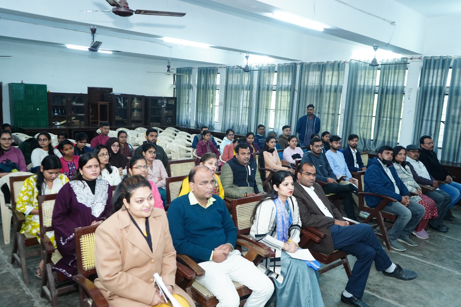 *वास्तव में महिला सशक्त है ,आवश्यकता यह है कि उन्हें जागरूक किया जाये: प्रो.त्रिपाठी *वास्तव में महिला सशक्त है ,आवश्यकता यह है कि उन्हें जागरूक किया जाये: प्रो.त्रिपाठी