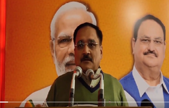 वीरेंद्र सचदेवा प्रदेश कार्यालय में ऑटो वालो को सम्बोधित करते हुए वीरेंद्र सचदेवा प्रदेश कार्यालय में ऑटो वालो को सम्बोधित करते हुए