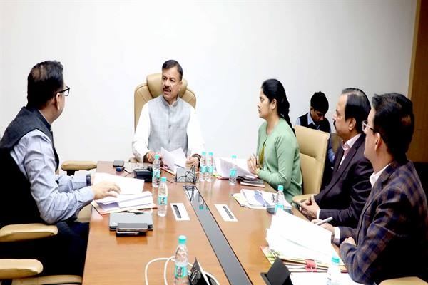 मध्य प्रदेश पाठ्यपुस्तक निगम की बैठक को संबोधित करते हुए मंत्री उदय प्रताप सिंह मध्य प्रदेश पाठ्यपुस्तक निगम की बैठक को संबोधित करते हुए मंत्री उदय प्रताप सिंह