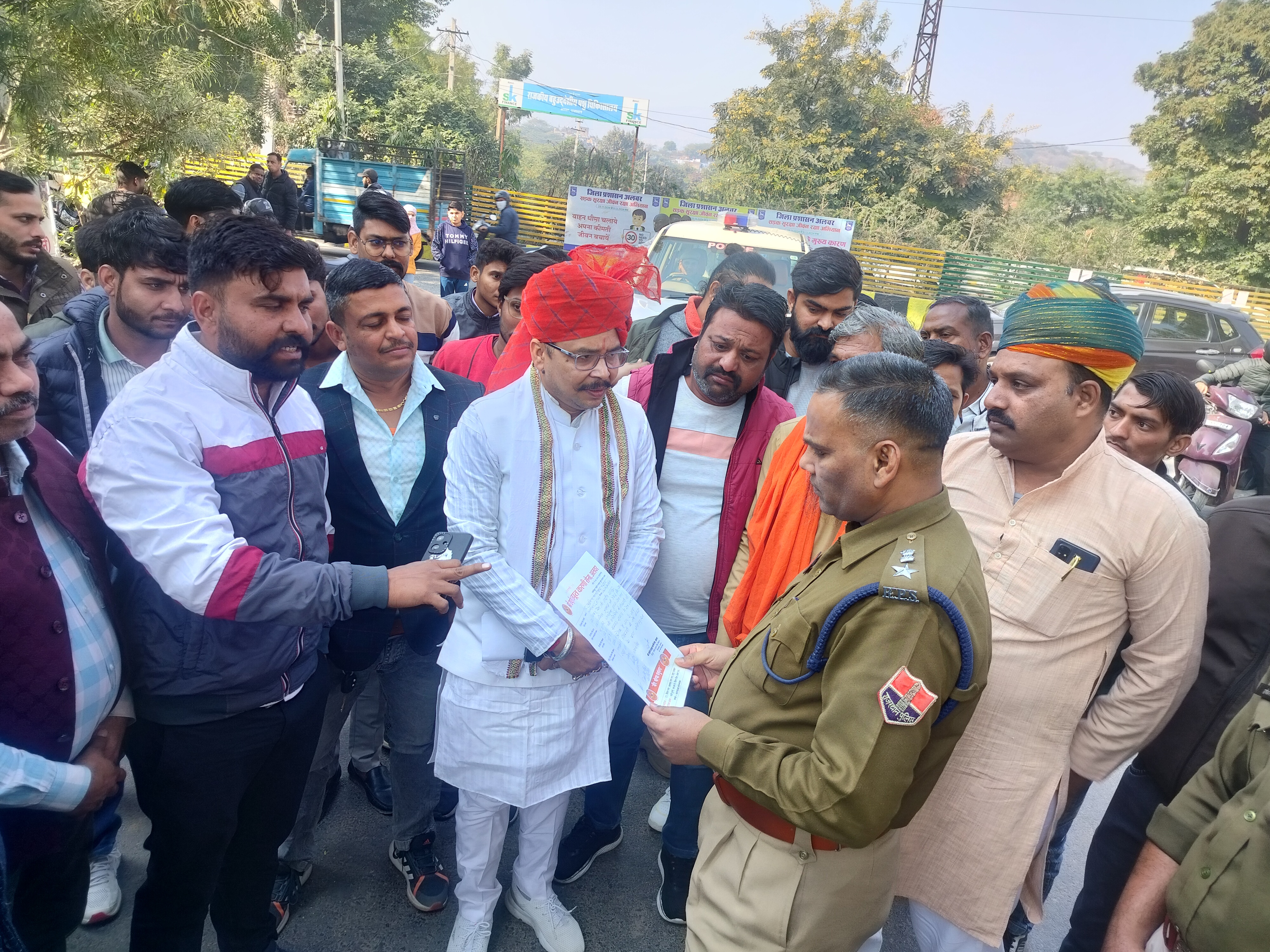 Alwar Alwar