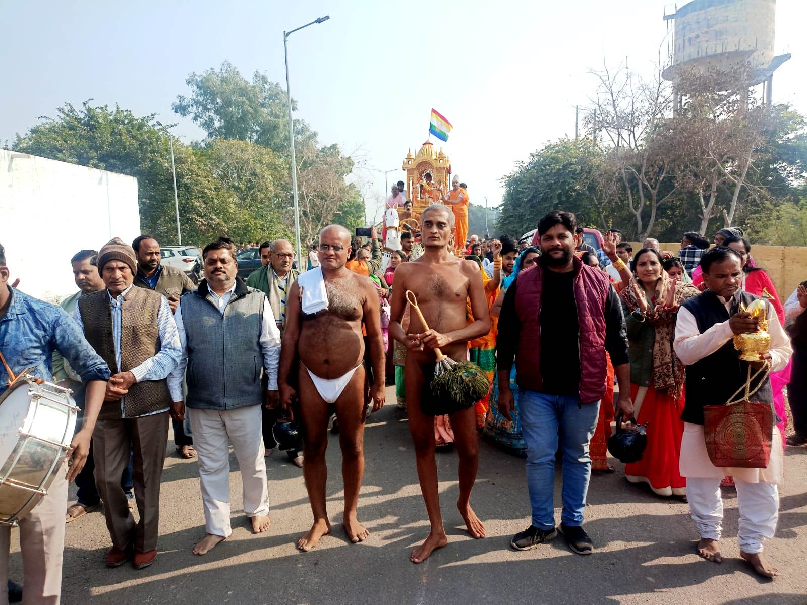 रथयात्रा के साथ पंच कल्याणक प्रतिष्ठा महोत्सव का समापन रथयात्रा के साथ पंच कल्याणक प्रतिष्ठा महोत्सव का समापन