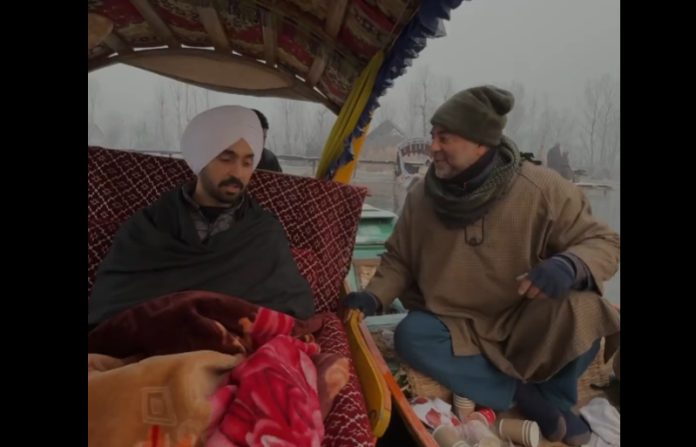 अभिनेता-गायक दिलजीत दोसांझ ने कश्मीर के विभिन्न पर्यटन स्थलों की अपनी यात्रा के वीडियो सोशल मीडिया पर किए पोस्ट अभिनेता-गायक दिलजीत दोसांझ ने कश्मीर के विभिन्न पर्यटन स्थलों की अपनी यात्रा के वीडियो सोशल मीडिया पर किए पोस्ट