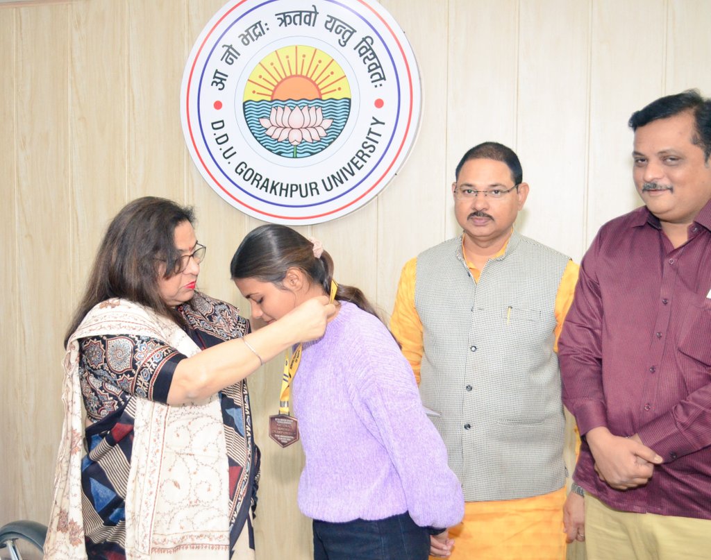 अभया ने इंटर-स्टेट चैलेंजर रोइंग नेशनल चैंपियनशिप 2024 में कांस्य पदक जीतकर किया विश्वविद्यालय का नाम रोशन*