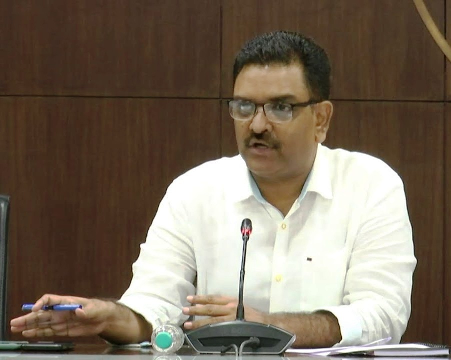 समाज कल्याण विभाग के राज्यमंत्री (स्वतंत्र प्रभार) असीम अरुण समाज कल्याण विभाग के राज्यमंत्री (स्वतंत्र प्रभार) असीम अरुण