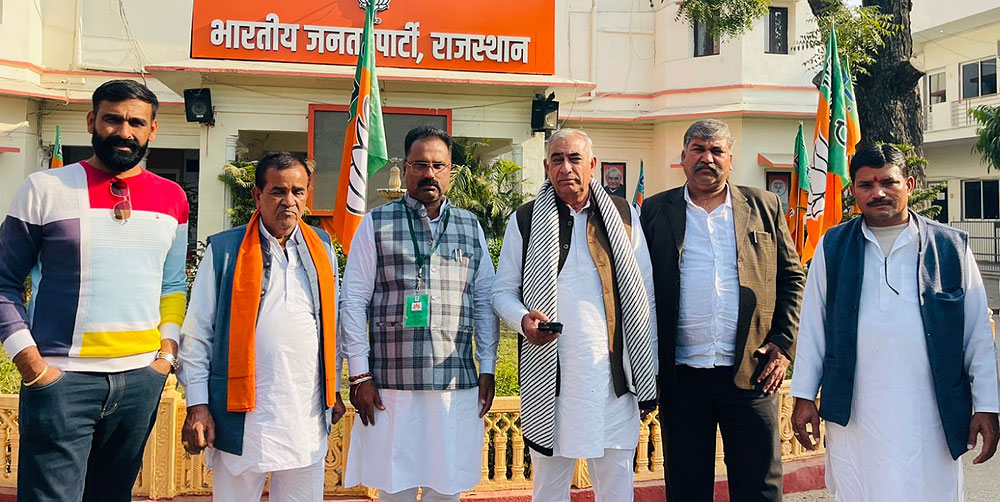 प्रधानमंत्री मोदी की जन सभा में जयपुर पहुंचे बीकानेर भाजपा के नेता प्रधानमंत्री मोदी की जन सभा में जयपुर पहुंचे बीकानेर भाजपा के नेता