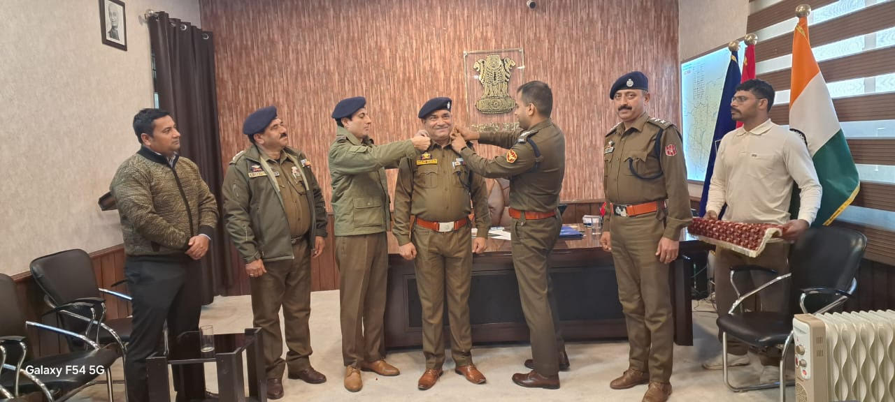 SSP Kathua congratulates promoted Deputy Superintendents of Police SSP Kathua congratulates promoted Deputy Superintendents of Police