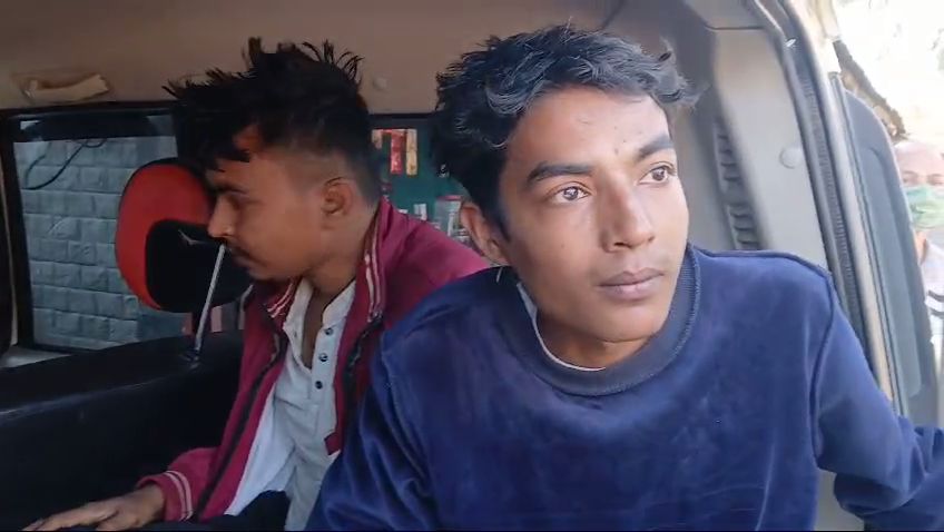 हीरोइन समेत दो युवक गिरफ्तार हीरोइन समेत दो युवक गिरफ्तार