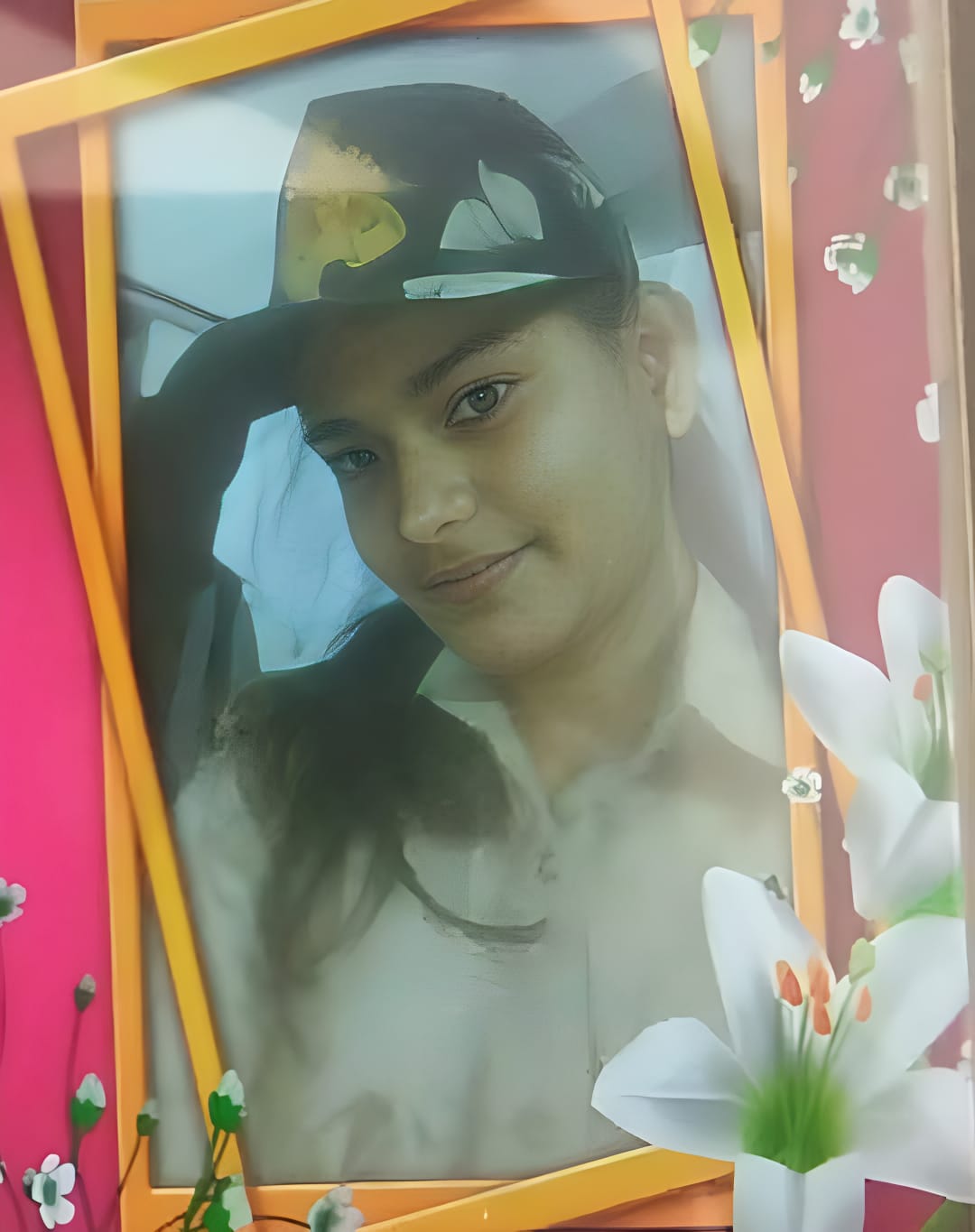 मृतिका की फाइल फोटो मृतिका की फाइल फोटो