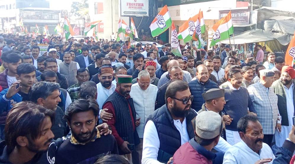 कांग्रेस का राजभवन मार्च। कांग्रेस का राजभवन मार्च।