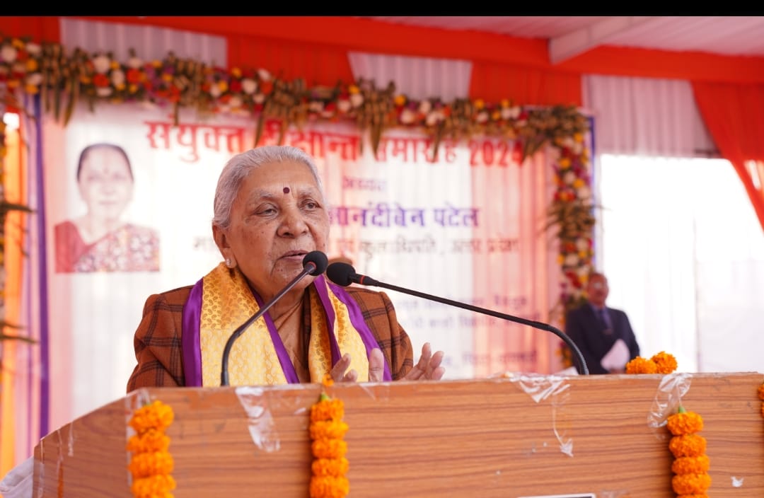 दीक्षांत समारोह में राज्यपाल: फोटो बच्चा गुप्ता